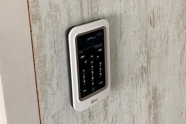 Réalisation d'une pose d'alarme par Barreau SARL, électricien à Chauché en Vendée